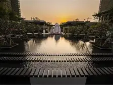 满两年,税费少,东向,望园景,毛坯房任由自己装修