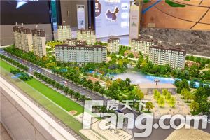 绿地新城新里桃溪川 3室2厅 南