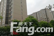 冠亚星城三期,精装修,生活配套完善