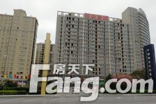 证过二 房东诚心出售 三室户型 采光好