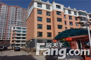 房子精装修,家具家电齐全,拎包入住,采光好