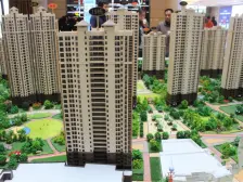 银城江畔 南北通透,采光好 装修好,环镜优美 中间楼层