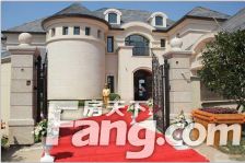 少海湖心岛欧式独栋别墅,院子180平,小区环境好,