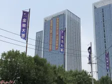 采光好总价低,交通便利,压力相对小点