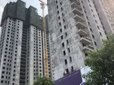 路劲国际城 一楼复式带院 带车位 前后花园