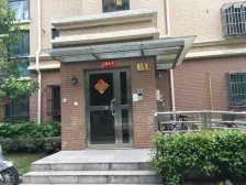 双轨交覆盖,次新商品房,南北通透户型,采光视野好,诚意出售