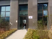 东港一线看海好房,装修保持好,好楼层,采光视野很棒