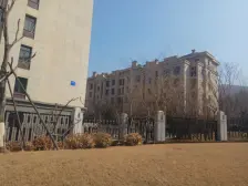 海韵华府,高层下跃,精装修,采光充足。