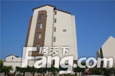 一梯一户电梯洋房 东打头 纯实木装修保养的很好