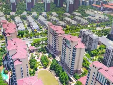 湖东品质小区 西交大可用 中yang空调 地暖 带露台