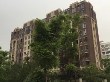 经纬五期三房,精装修,小区ZX位置,总高9楼的6楼。