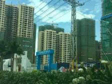 山水江南4房2厅2卫精装修,业主诚意出售