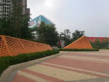 房屋座落郑上路北,离环城高速口500米