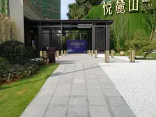 奥特莱斯旁品质住宅小区 内端户前后花园80平米