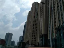 电梯房 车位充足 高楼层视野好 满五 商品住宅 双卫格局