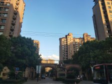 满五年、楼层好、精装修、采光好