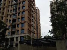 龙西·颐和湾花园·4室·2厅