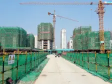 正弘物业,地铁口一百米,毛坯房,有车位