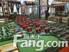 房子格局很好,采光很好,居住舒适,户型方正。