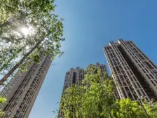 一梯两户 精装修拎包入住 一楼带院带负一层