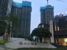 地铁口保利一期,高层视野无遮挡,全屋定制诚意出售