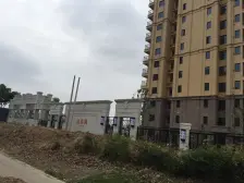 太湖新城 逸品阁繁华里 毛坯4房诚心出售 随时看房