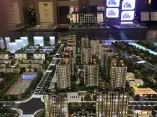 楼层好 采光好 在阳台可看全景