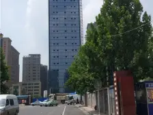 经开地铁口写字楼,合计500平一起出售,调高5.2米。