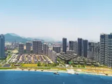 环东海域 交通便利 环境优美 花园和露台 上3层下2层