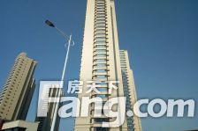 睿湖一号,三居室,证满五年,看房联系。