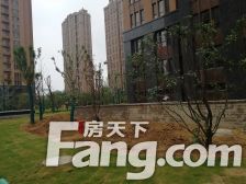 此价有车储房东诚心出售人车分流管理好钥匙看房