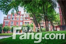 致远翡翠园洋房顶楼复式带车位证过二急售