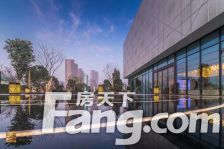 观澜台 大四房 电梯入户 毛坯 房东诚心出售