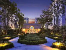 漕盈路板块 大平层 满五年 有车位 全景落地窗 拎包入住