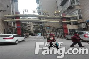 白土坝精装大三房,低楼层,户型方正