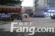 安汉广场主干道 楼下就是市场 小区好停车 出行方便