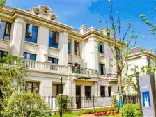 东端户,带地下室,带露台,有车位