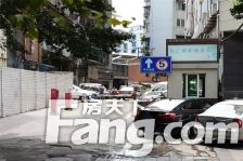 人民花园现浇房两室两厅精装修有地下停车场