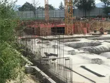 夹河松霞路商银河翡翠装修好的上下两层