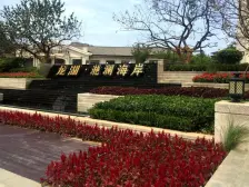 龙湖滟澜海岸大独栋 带两个车位打头大院可看海!