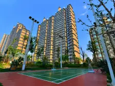 次新电梯房一桥之隔张掖路步行街