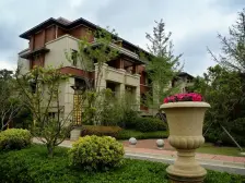 雁月湾联排别墅 两个私家车库 前后俩花园 毛坯