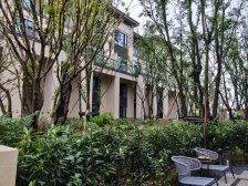 次新小区,环境优美,配套设施齐全