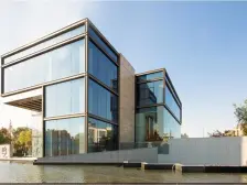 西边套 花园大 全屋落地窗 80平大露台 带车位