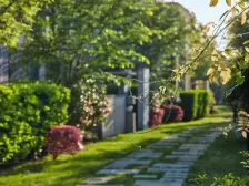 东边套,大花园 ! 地平双车位,全屋落地窗,采光好