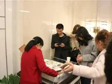 新城璟隽小区环境好,人车分流,配套设施好,交通便利