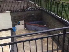 步梯好楼层,带地下室一个,毛坏房子