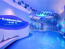 诚心出售,房子精装三室,礼包入住