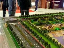 三层别墅出售 未住 带车位 看房方便 位置优越