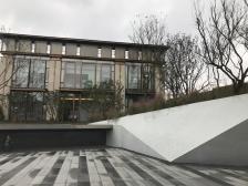 新城精装洋房三房靠河边视野开阔随时看房